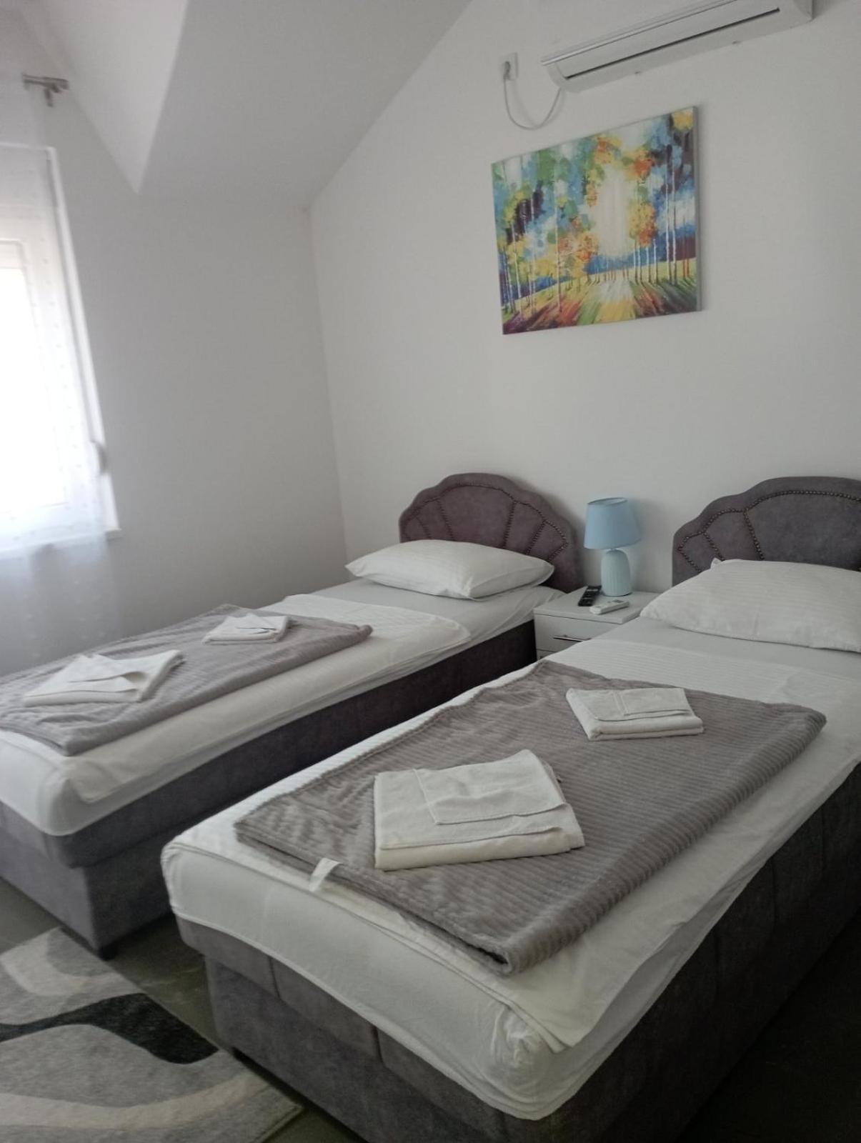 Apartmani Marija 维尔蒂尼克 外观 照片